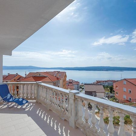 Stunning Apartment In Crikvenica With Wifi Extérieur photo