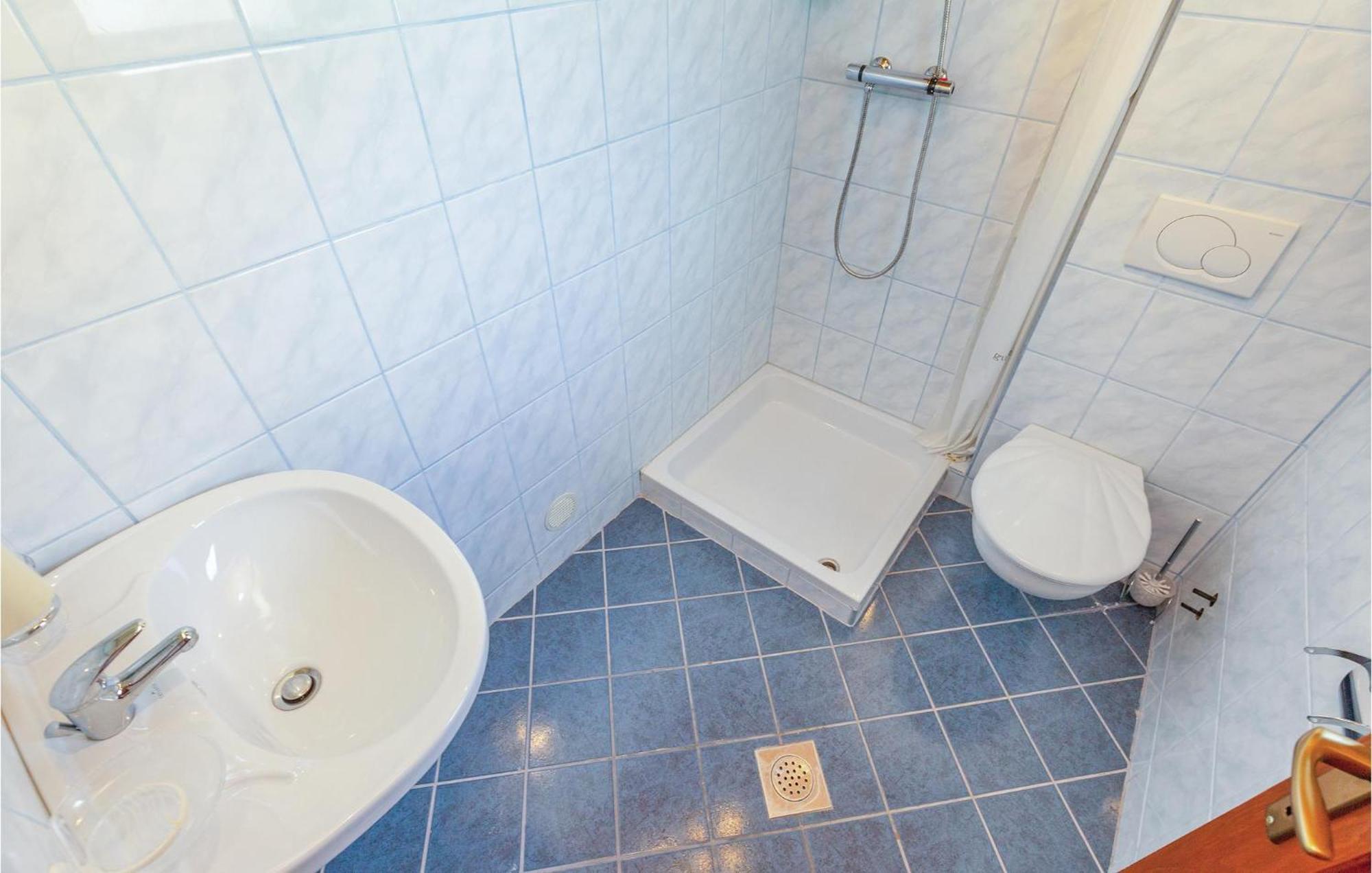 Stunning Apartment In Crikvenica With Wifi Extérieur photo